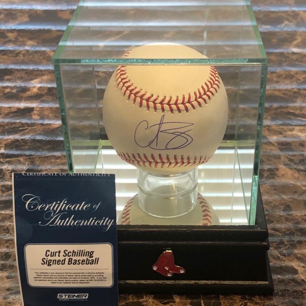 Curt Schilling Signed OML Baseball w display